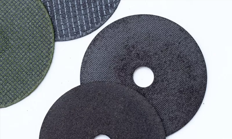 maîtriser la coupe de l'acier trempé avec des disques à tronçonner hautes performances